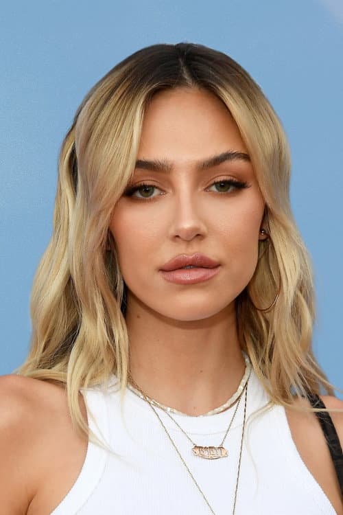 Delilah Hamlin foto