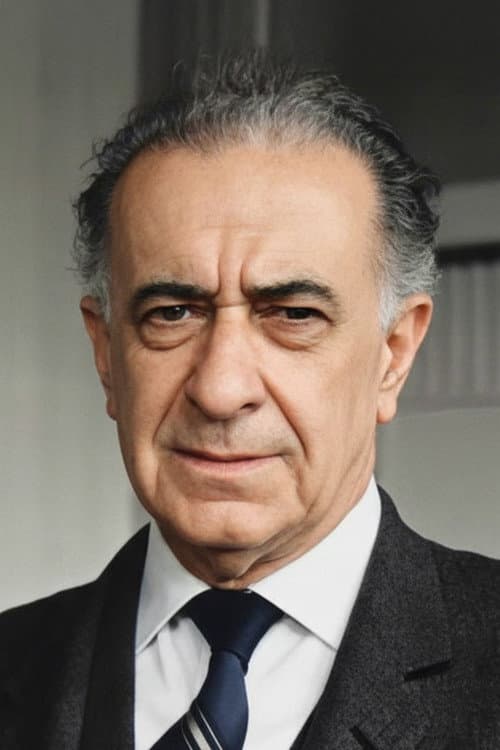Vasfi Rıza Zobu foto