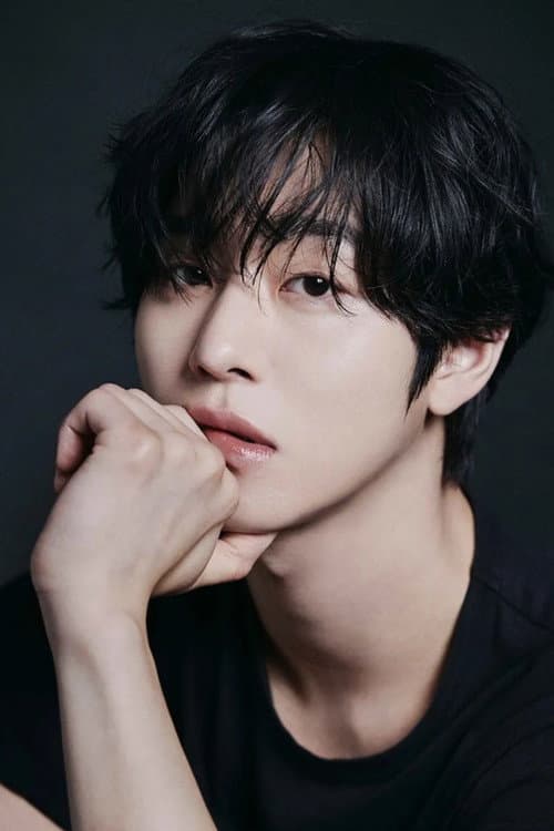 Ahn Hyo-seop foto