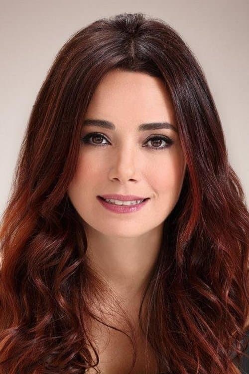Özgü Namal foto