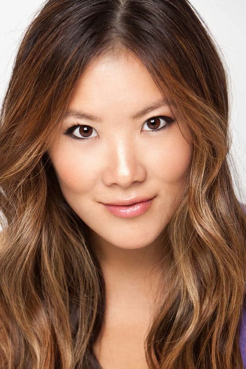 Ally Maki foto