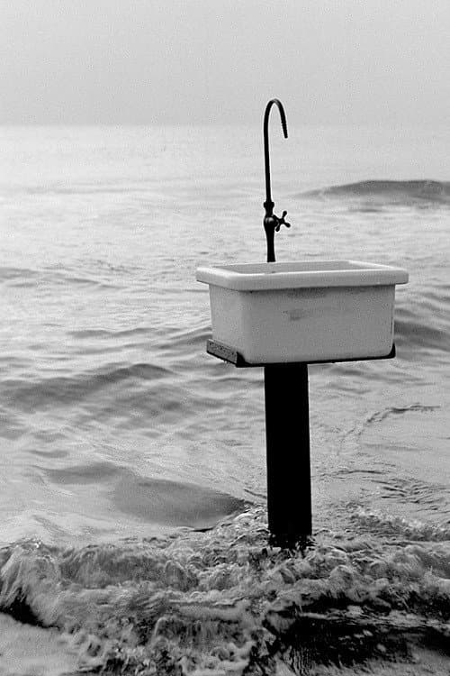 Sink (2009) poster