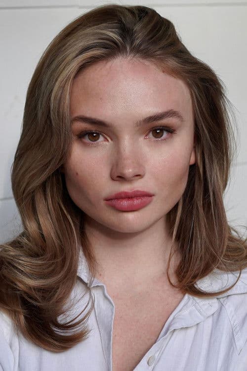 Natalie Alyn Lind foto