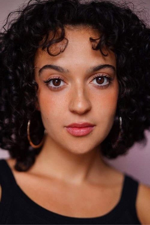 Lily Olufemi-Bywaters foto