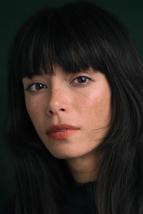 Mitzi Akaha foto