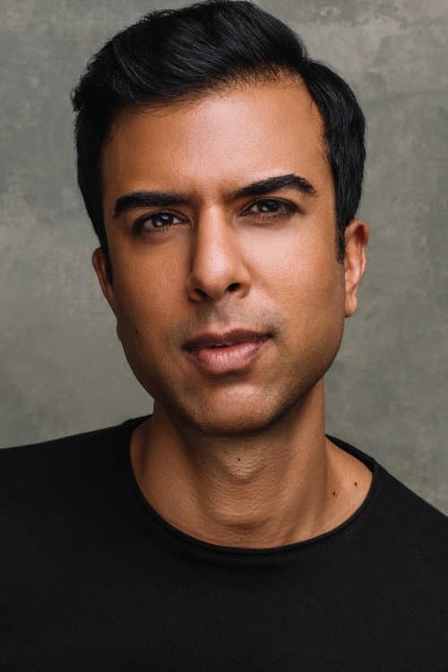 Soman Chainani foto