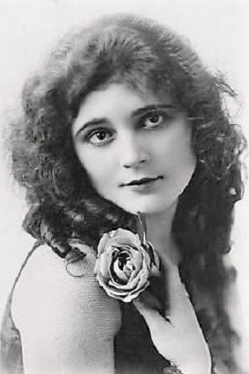 Claire McDowell foto