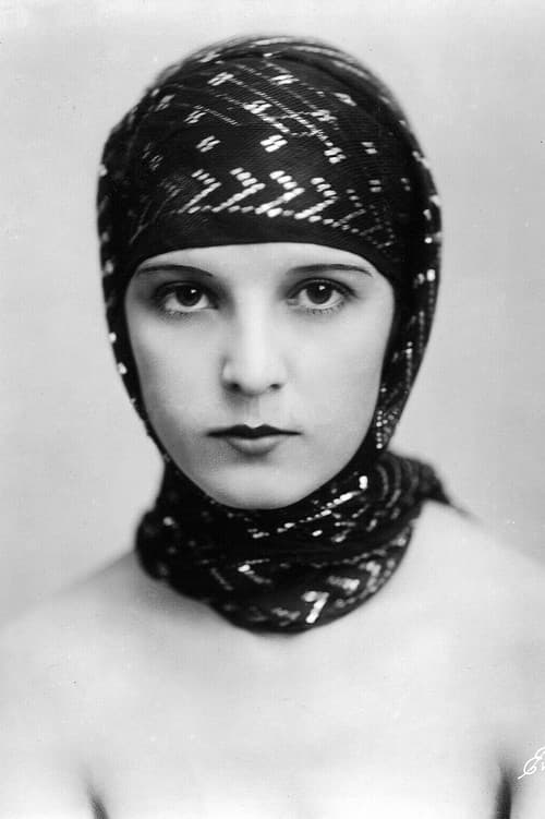 Beulah Bains foto