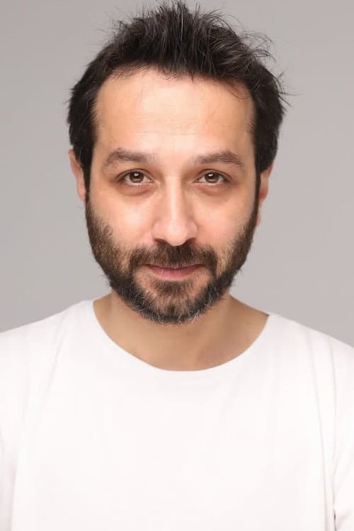 Ertürk Erkek foto