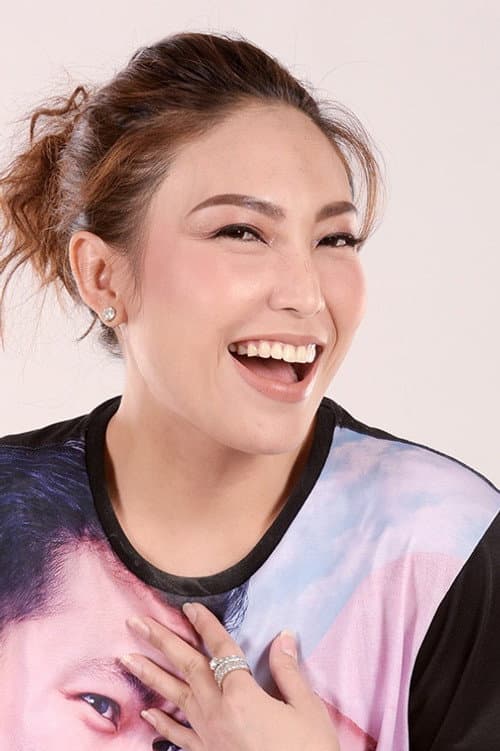 Ayu Dewi foto