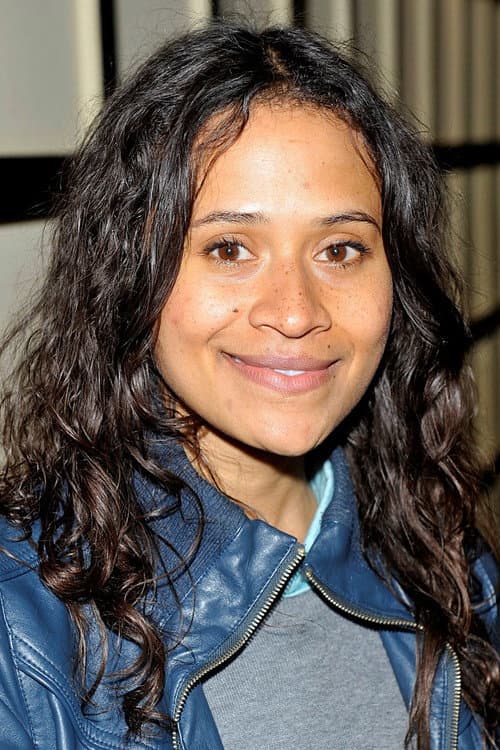 Angel Coulby foto