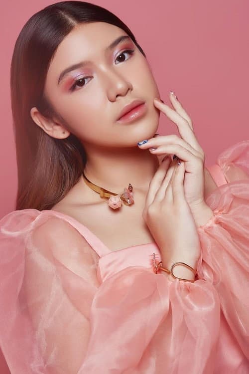 Tiara Andini foto