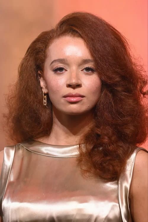 Erin Kellyman foto