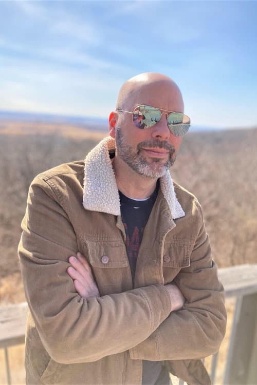 Jon Niccum foto