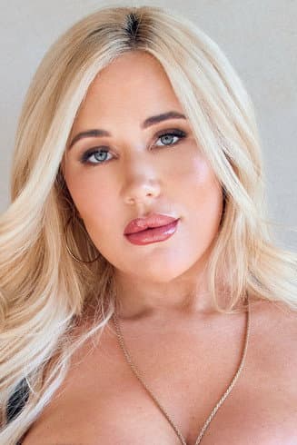 Savannah Bond foto