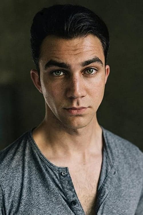 Luke Brandon Field foto