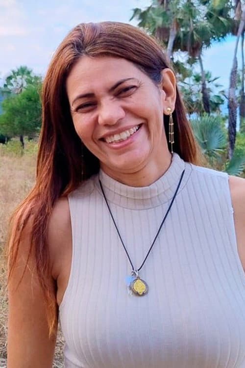 Dênia Cruz foto