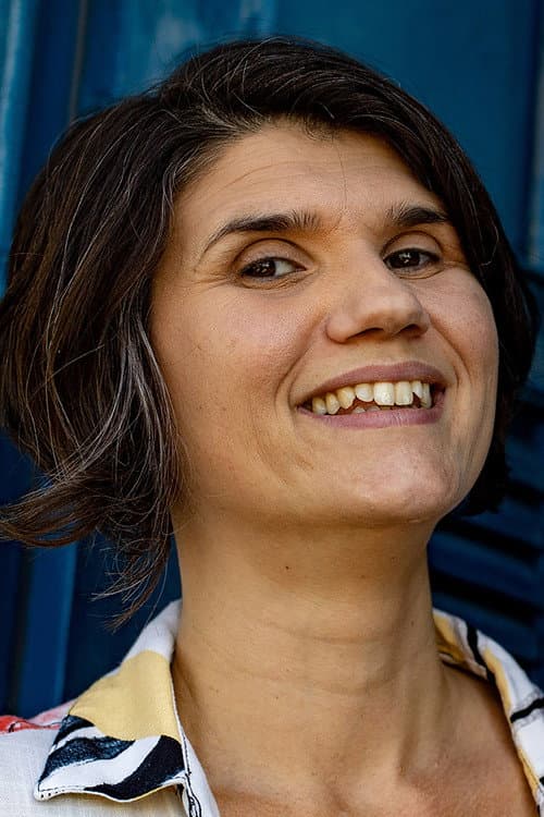 Julia Mariano foto