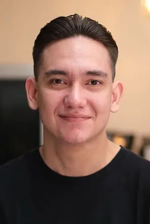 Adipati Dolken foto