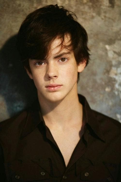 Skandar Keynes foto