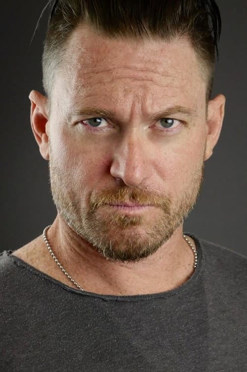 Adam T Perkins foto