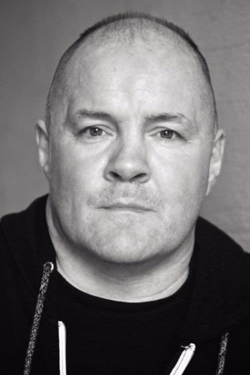 Duncan Airlie James foto