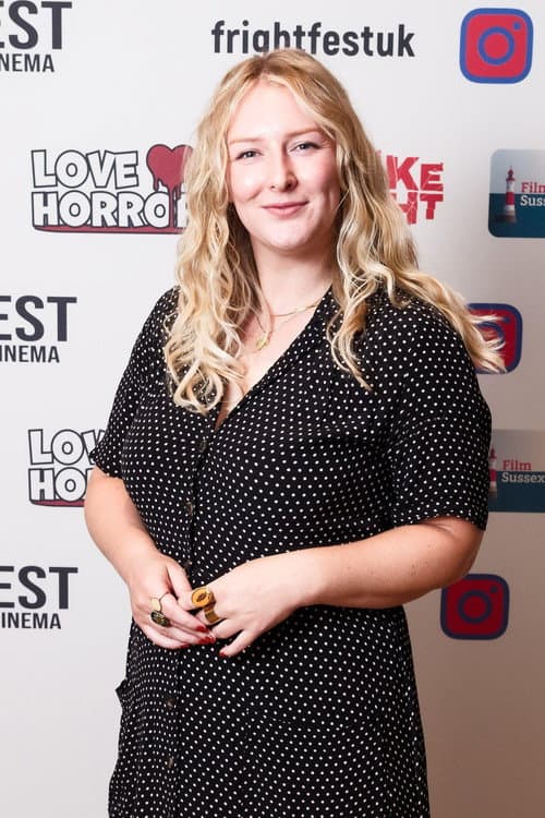 Mackenzie Larsen foto