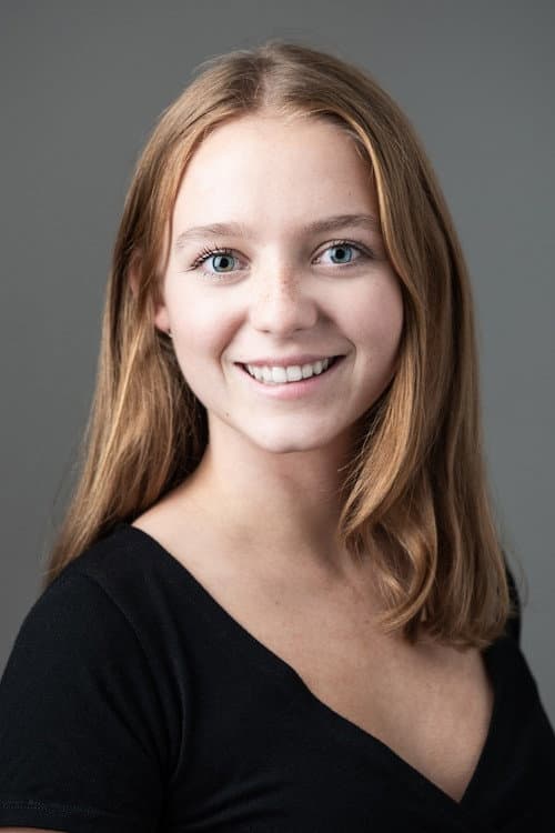 Mollie Holder foto