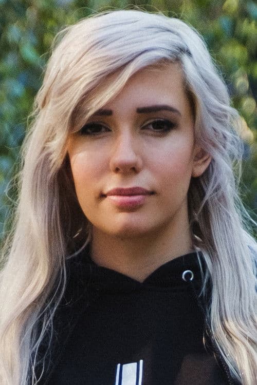 Alanah Pearce foto