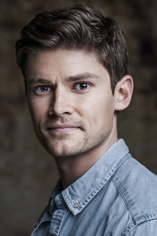Owen Roth foto