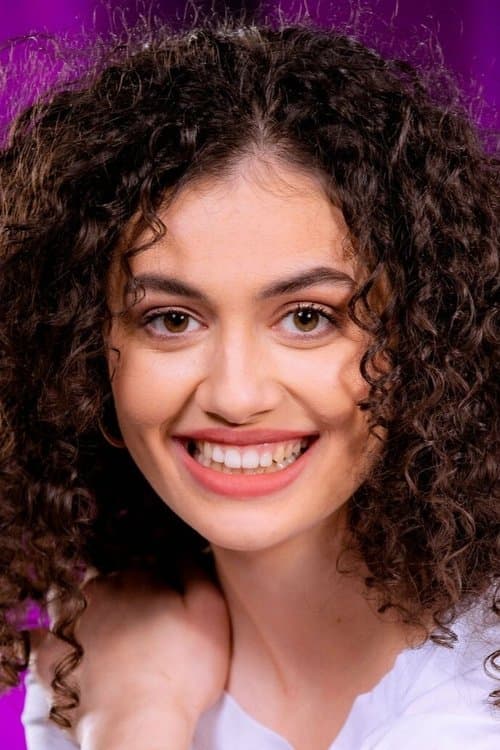 Julia Novohradsky foto
