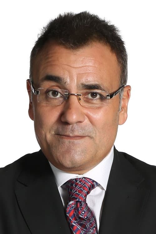 Mesut Yar foto