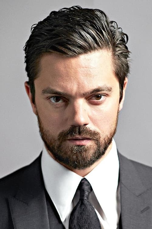 Dominic Cooper foto