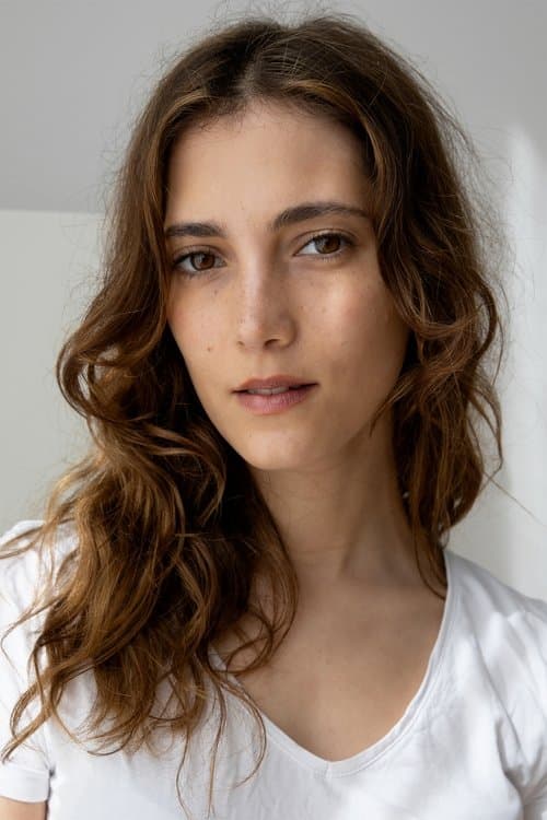 Sarah-Sofie Boussnina foto