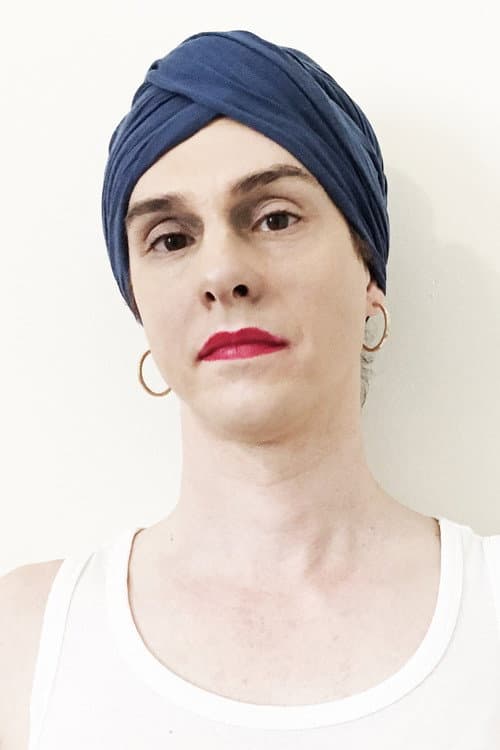 Gavilán Rayna Russom foto