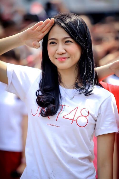 Shania Junianatha foto