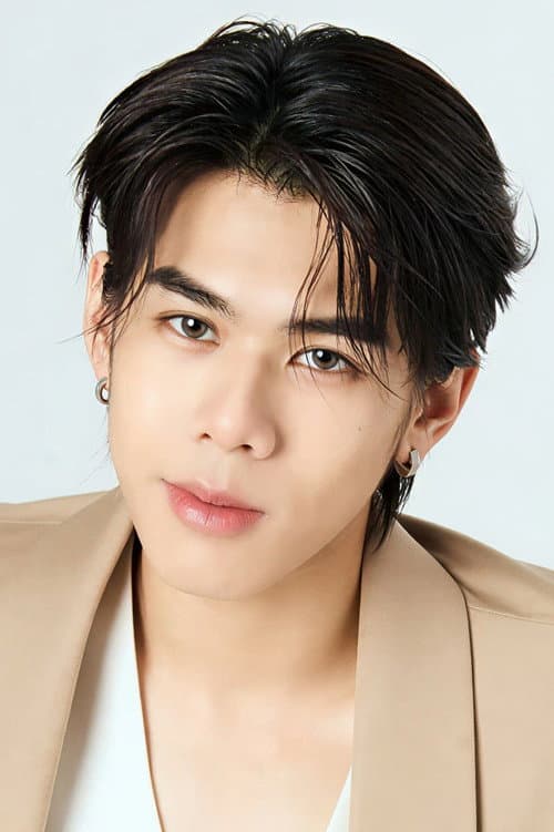 ชยธร ไตรรัตนประดิษฐ์ foto