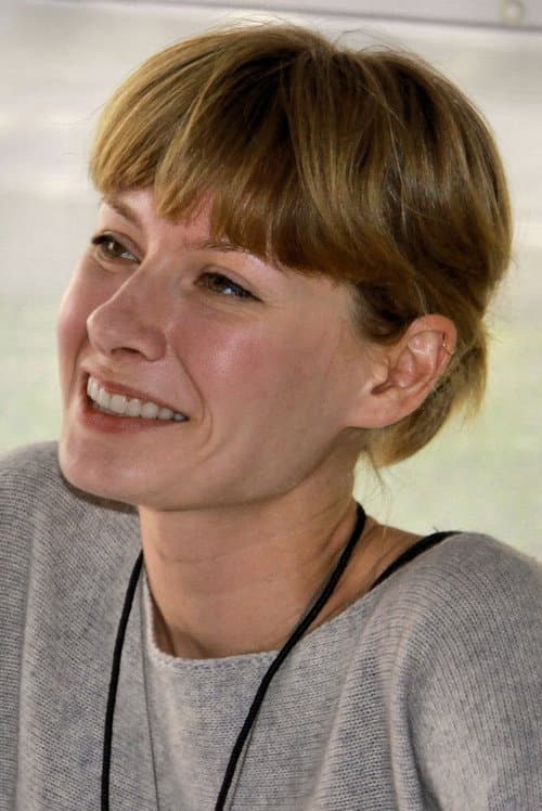 Hope Larson foto
