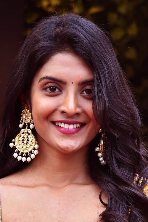 Nivedhithaa Sathish foto