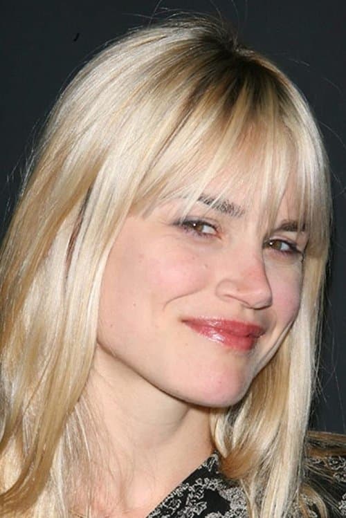 Alison Folland foto