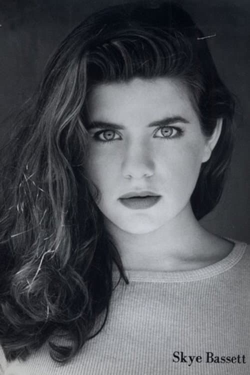 Skye Bassett foto