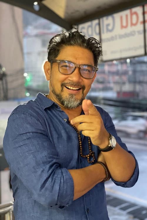 Subarna Thapa foto
