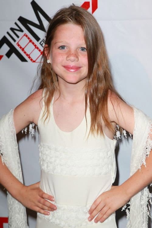 Lily Solange Hewitt foto
